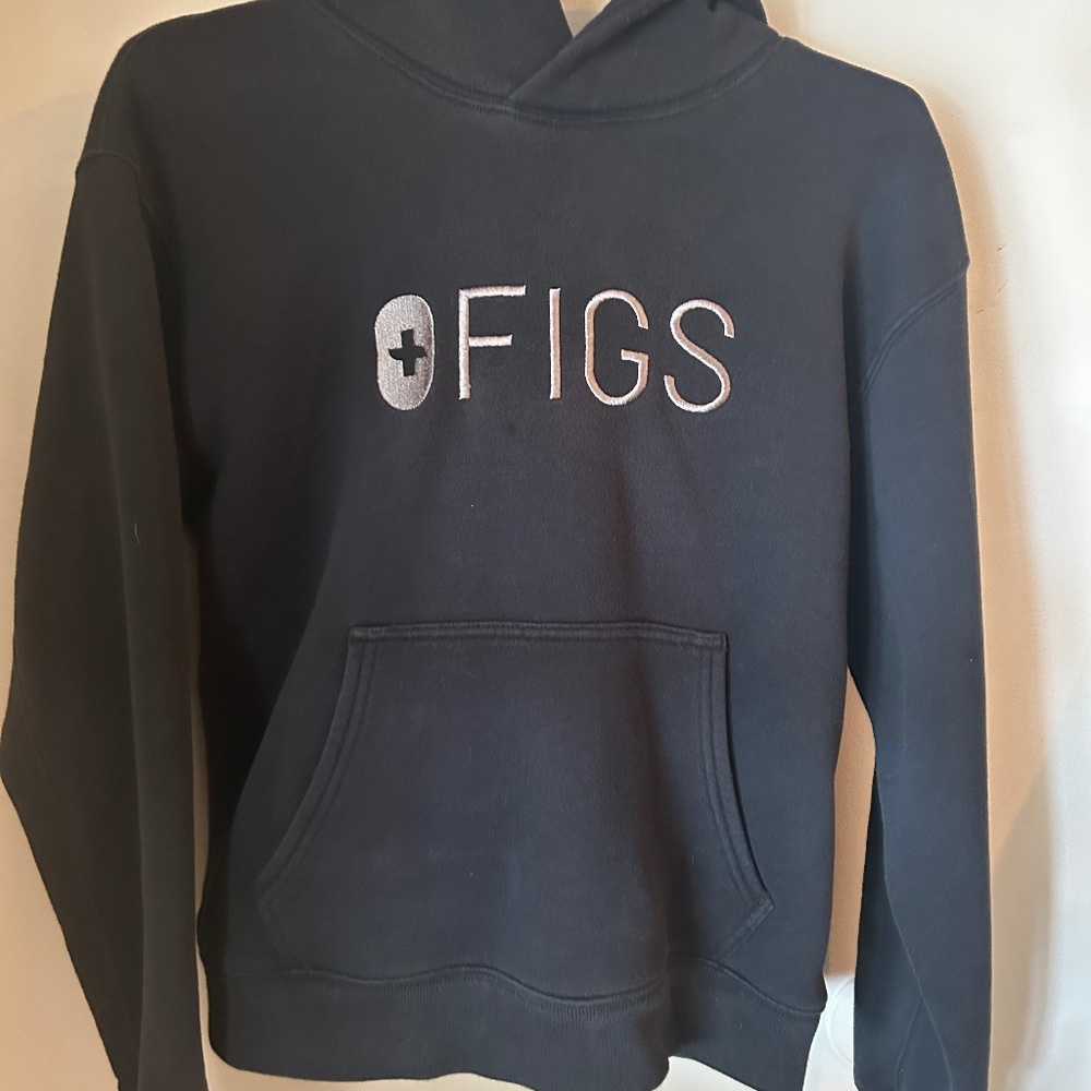 Figs women’s Small off shift hoodie black